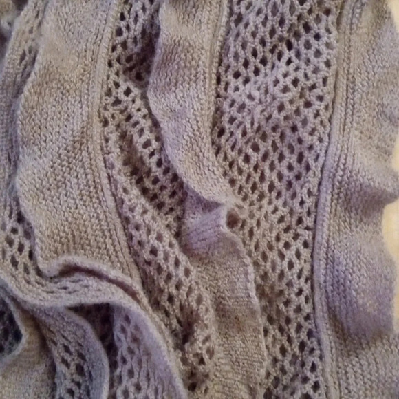 Tan Ruffle Scarf with tassels - Picture 3 of 4